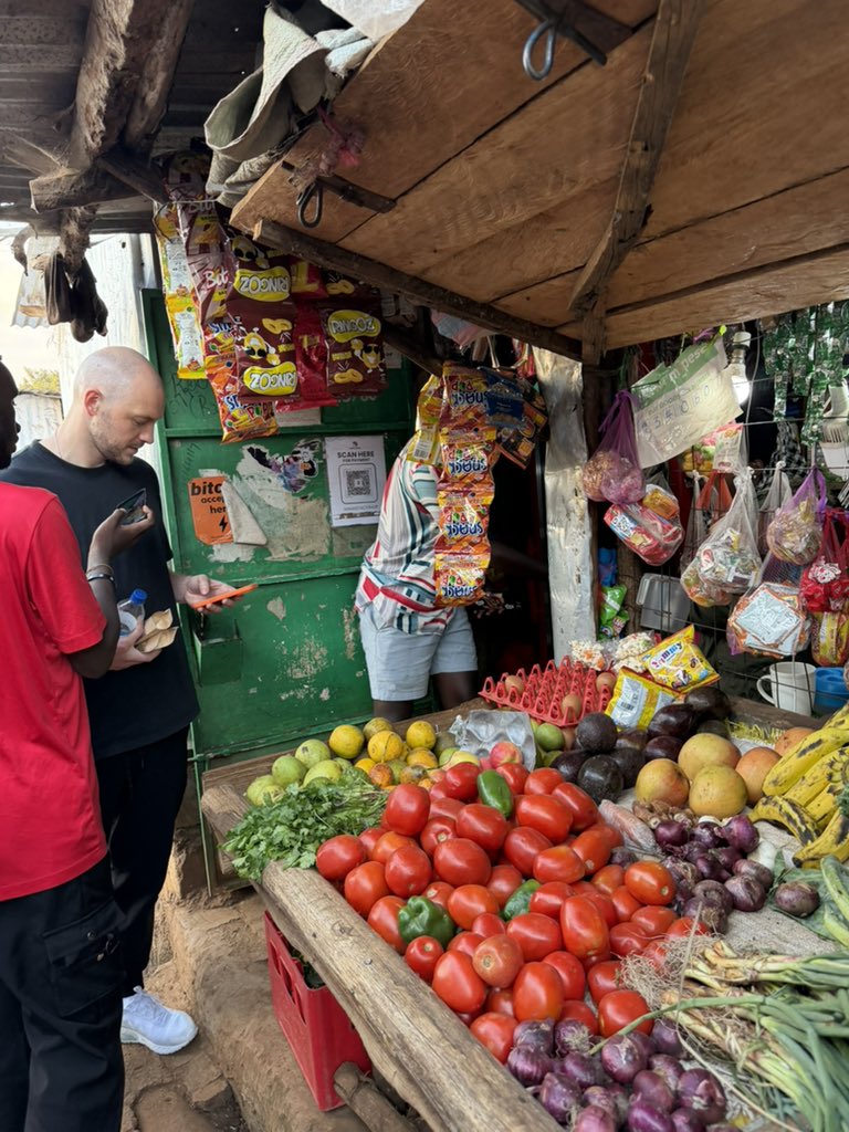 whiteafrican's tweet image. The size of applications has to very small for Africans to download it as they don’t often have a lot of storage on their phone for large apps, or the money for data to download it. 

@_DannyKnowles on what he learned in Kibera with @AfribitKibera #abc25