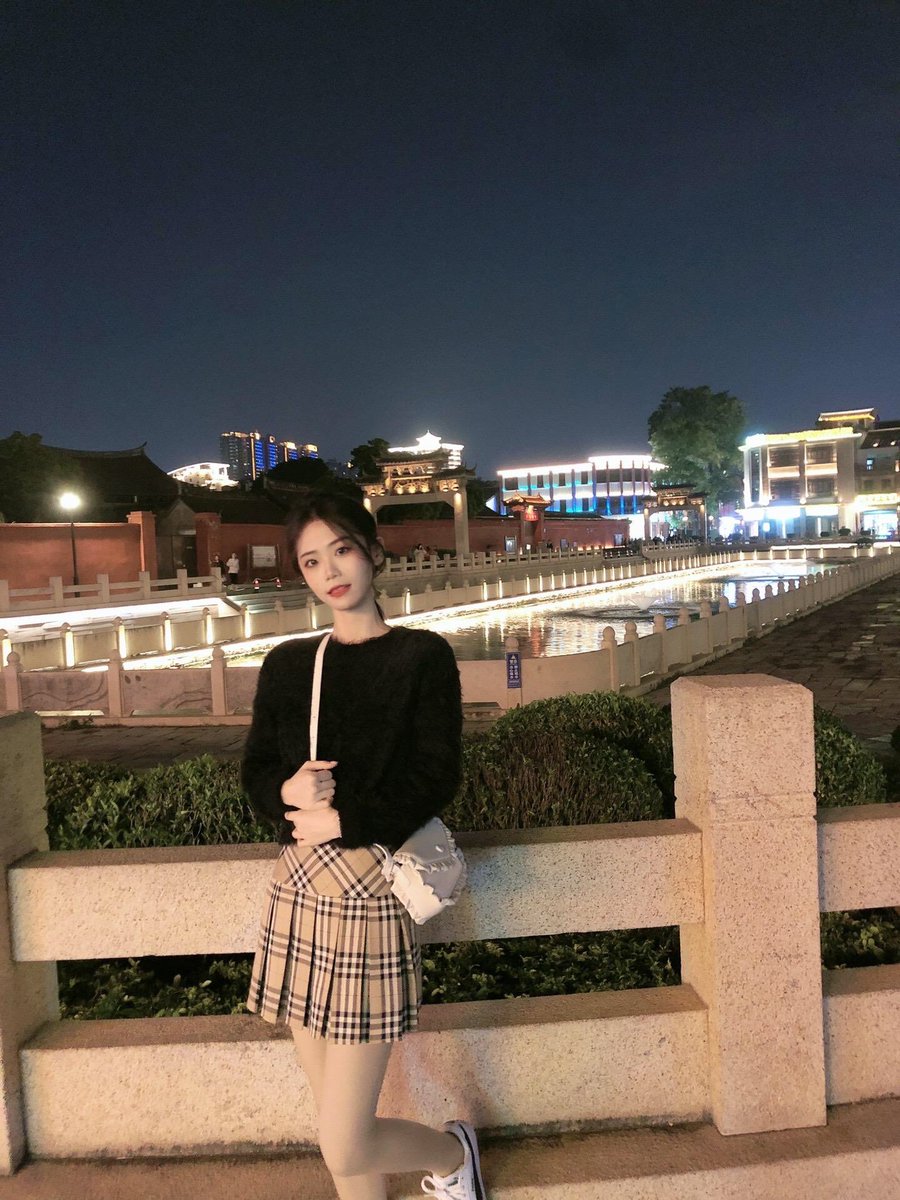 ZzAnna0809's tweet photo. 溧水偶遇 https://t.co/T39GTxuQ8m