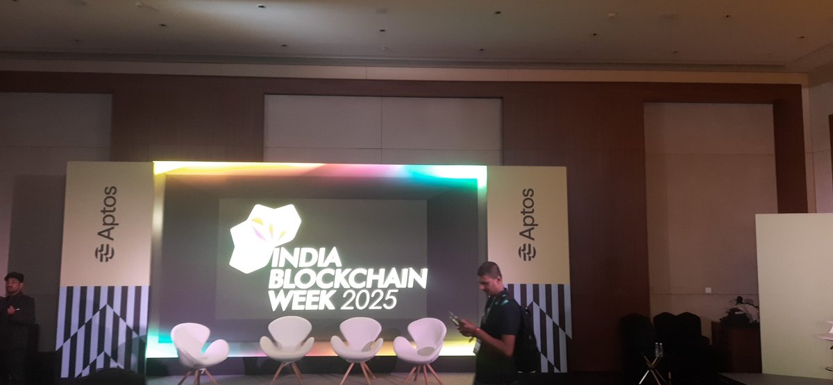 ExplorerRishabh's tweet image. Just dropped to aptos zone at IbW super cool to see @growfitter and fliq beinf showcased. Big things coming soon!! @Aptos