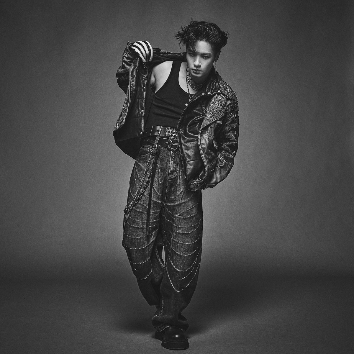 ＼2026/1/21 Release🏁／

THE RAMPAGE NEW SINGLE
『BREAK IT DOWN』

#川村壱馬 <a href="/sncrmpg_kk/">川村壱馬 / 零</a>
 
Artist Photo⚡️

#THERAMPAGE