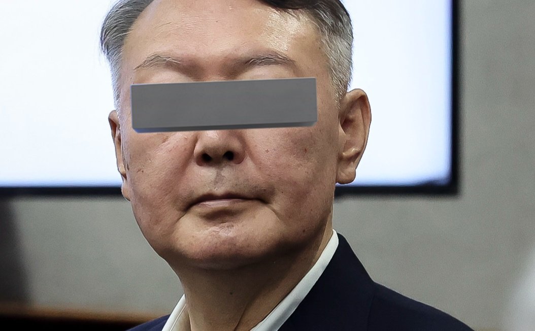 #非常戒厳一周年

 ⠀ ⠀⢀⡤⣄
⠀⠀ ⢠⡏⠀⠀⠳⡄⠀⠀⠀⠀ ⣀⣀⣀
⠀⠀ ⢸⠃⠀⠀⠀⢿⠀⠀⠀⠀ ⣼⠃⠀⠘⢧
⠀⠀ ⢸⡆⠀⠀⠀⠸⡆⠀⠀ ⣸⠃⠀⠀⠀⠈⢧
⠀ ⠀ ⠈⣇⠀⠀⠀ ⣧⠀ ⠀⡏⠀⢦⠀⠀⠀⠸⡆
⠀ ⠀⠀⢹⡀⠀⠀⠀⢸⠀ ⢸⠇⠀⠘⢧⡀⠀⣸
⠀ ⠀⠀⠀⢳⠀⠀⠀⢸⡆ ⢸⠀⠀⠀⣼⠙⠋