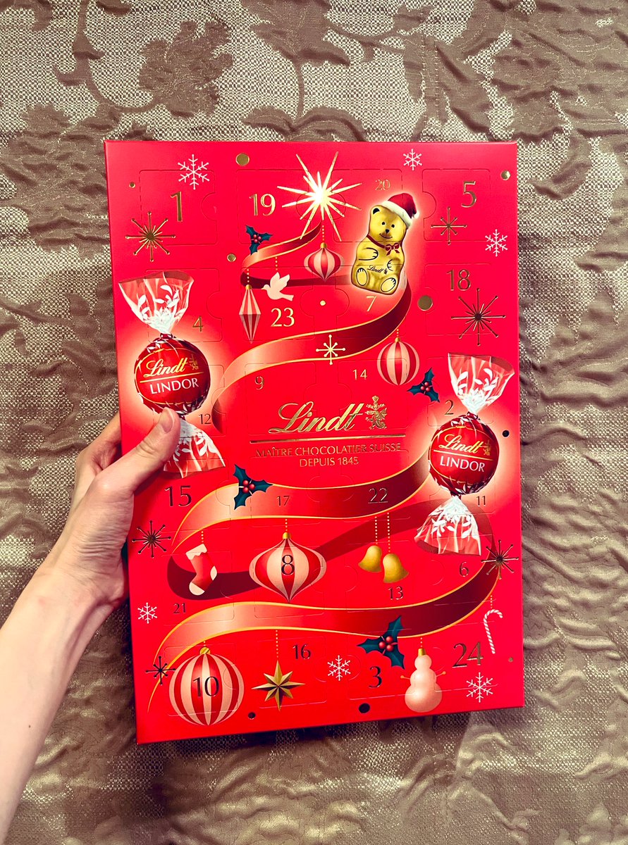 今年のアドベントカレンダーもお父さんからのプレゼント🎁毎年ありがとう🥹🎄
大好きなリンツ〜🤍