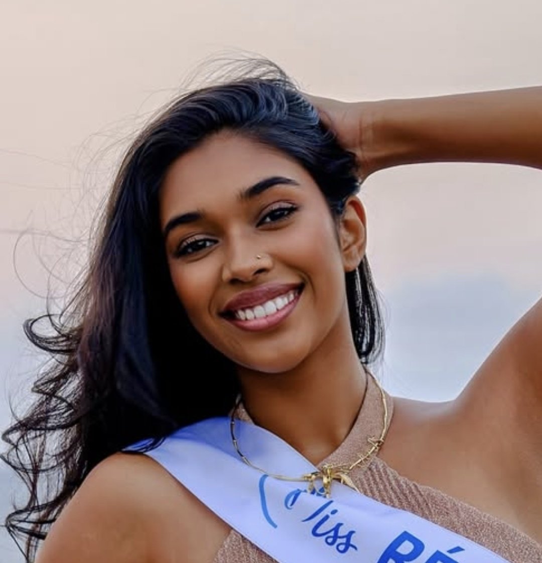 RobinAri96's tweet photo. Miss Réunion: Priya Padavatan, 20 ans, étudiante en droit; cause défendue: l’égalité devant la justice https://t.co/sfKOvD5cL9