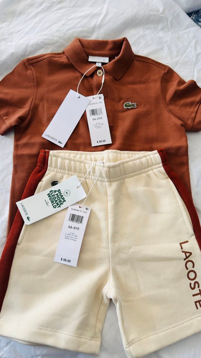 naytholo's tweet image. Nephew woke up had a bath and rocked christmas clothes 😭My sister cant breathe😭