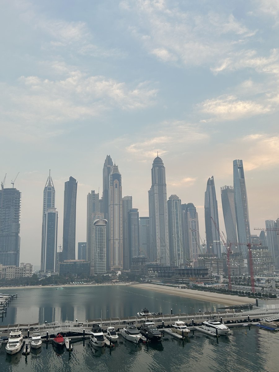 mango_'s tweet image. My honest feedback and first impression about the UAE after 3 days 🇦🇪

&amp;gt; It's very safe. I haven't met any sketchy or drunk people on the streets, and I haven't seen any police, just a lot of security in public places, which is good.

It was surprising to me, but I even saw…