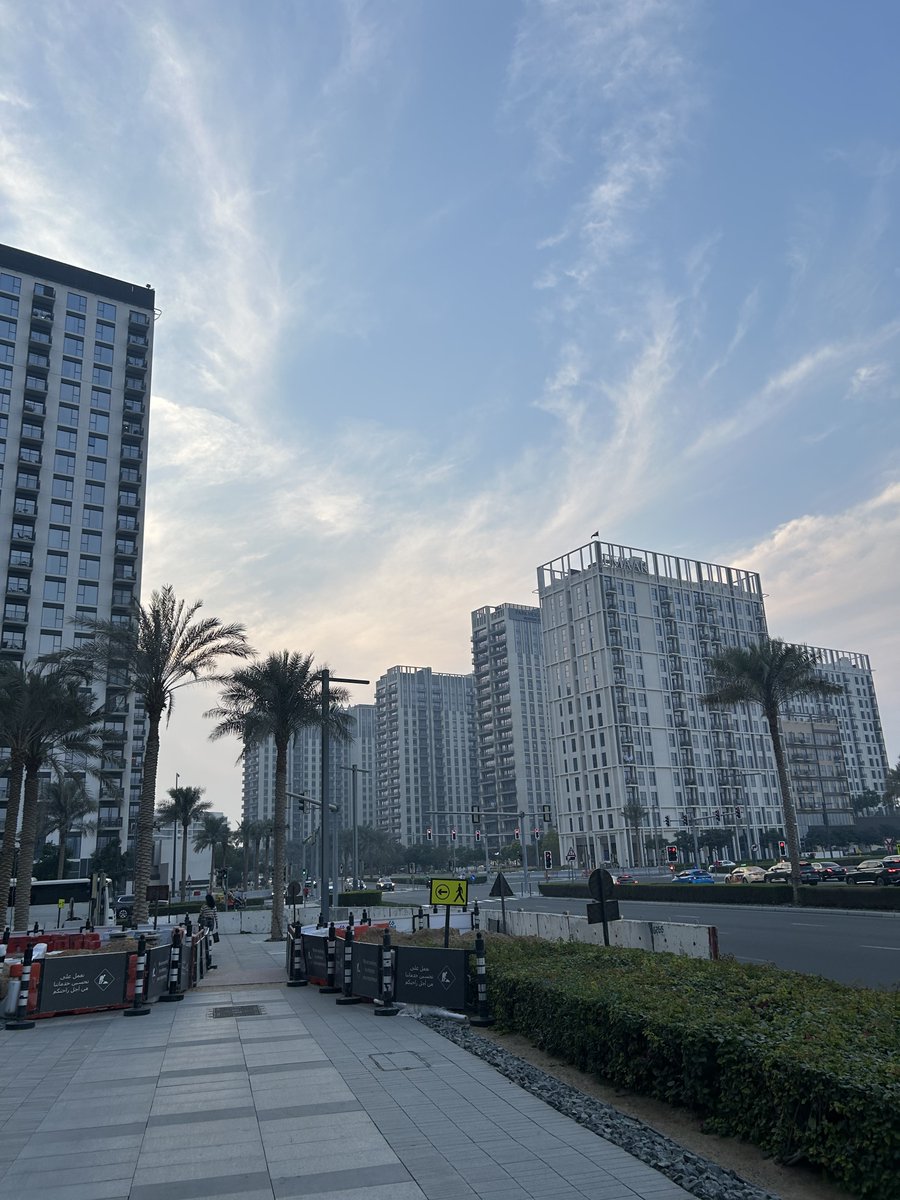 mango_'s tweet image. My honest feedback and first impression about the UAE after 3 days 🇦🇪

&amp;gt; It's very safe. I haven't met any sketchy or drunk people on the streets, and I haven't seen any police, just a lot of security in public places, which is good.

It was surprising to me, but I even saw…