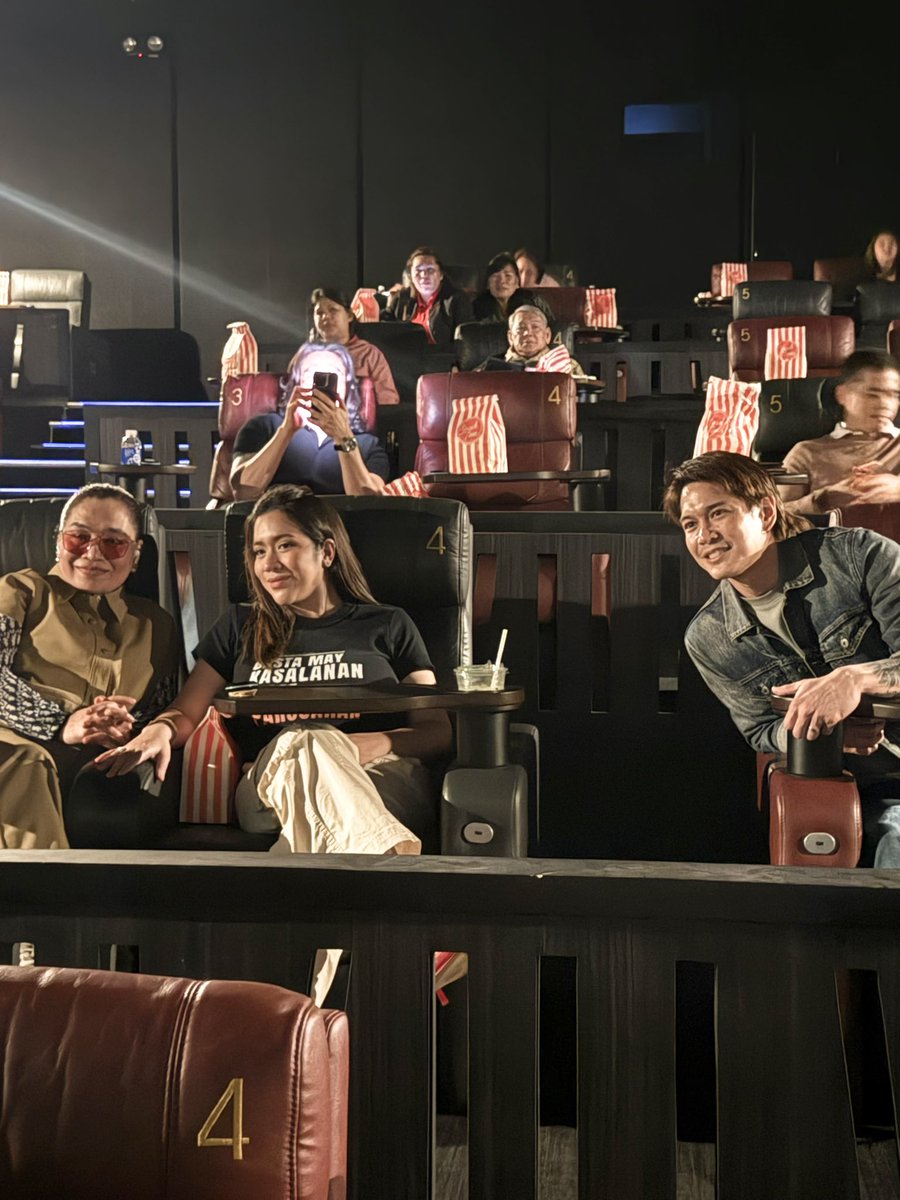 KreativDen tweet media