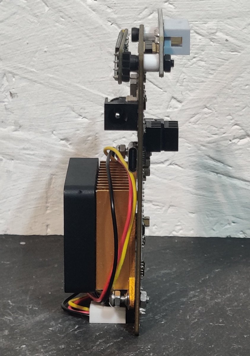 MolonLabeVC's tweet image. The network mod is attached to the main PCB mechanically