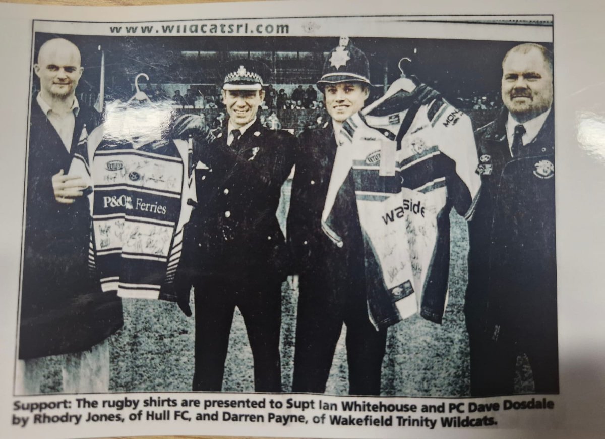 Awesome to see a pic from yester year....Dave D doing his bit back in the early 2000's at Wakefield 🇬🇧🏉👏