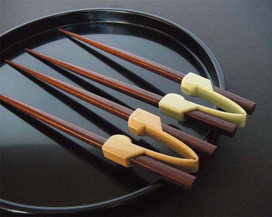 suse2293's tweet photo. Chopsticks Wonders In Most Unexpected Ways

https://t.co/QIJj9LoOMv https://t.co/2u2bb3MWY0