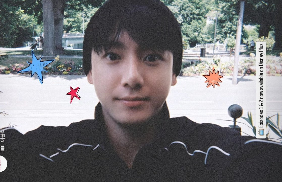 산허리에
호수 하나
있게 하라.

거울 같은
잔잔한
호수 하나
있게 하라.

그 위에
비쳐 나는
푸른 하늘과
흰 구름과
붉은 노을과
파란 별
있게 하라.

그 곁에
가만히
나를
앉게 하라.

--호수 1--