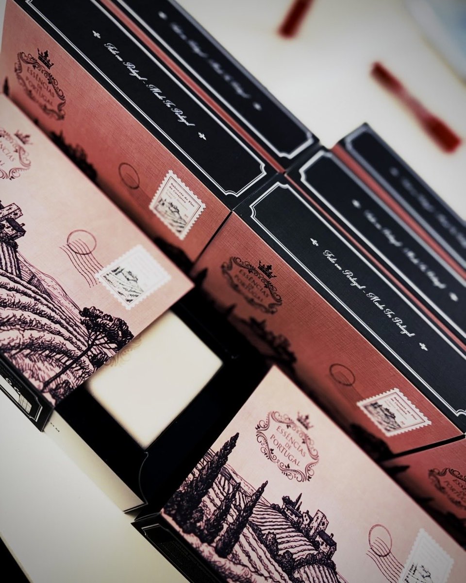 ポストカードソープ（チェリーブロッサム、オレンジブロッサム）がリニューアル予定です。現存する在庫で一旦ストップ。次回からはサイズ、香りが変更されます。グレードはそのままに使いやすくなって日本に上陸します。