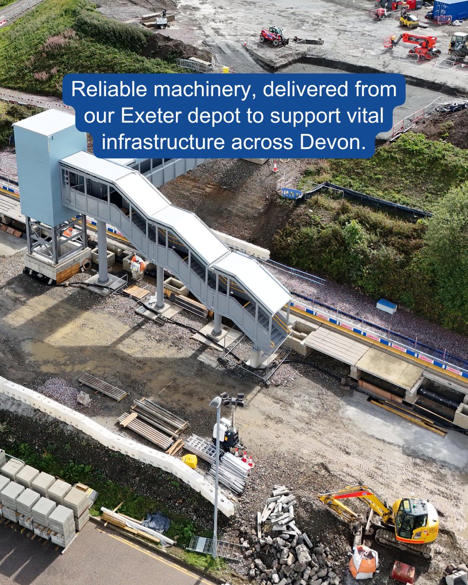 planthireHE's tweet photo. Keeping projects moving in the South West 👏

Read more about the project: https://t.co/3UPHKhs1oL 

*Photo Credit: Network Rail &amp; Devon and Cornwall Rail Partnership*

#uk #machinery #construction #okehampton #networkrail #railway #okehamptoninterchange #exeter #devon https://t.co/lCsdDhLAOv