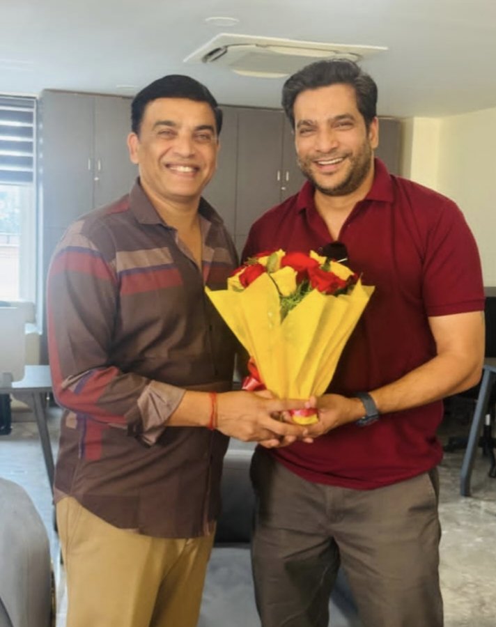 SreenivasPRO's tweet image. Venkanna @ChaiGadda54728 gets massive Love and appreciation❤️

Ace Producers #Dilraju, #Shirish and Hero #Ashish congratulated #ChaituJonnalagadda and appreciated for the phenomenal performance in #RajuWedsRambai ❤️‍🔥