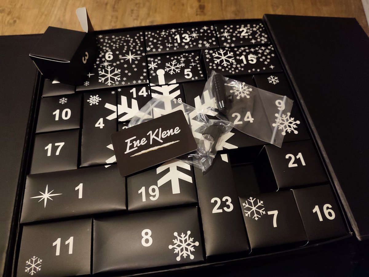 Ganz vergessen den Adventskalender zu öffnen. Ausbeute von Tag 1-3. Was denken die Leute denn was ich in meiner Freizeit treibe hahahaha