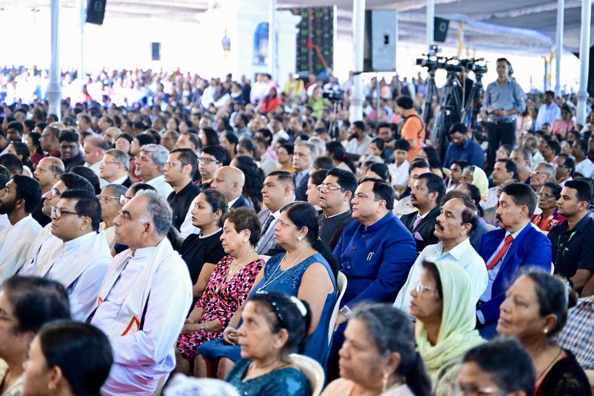 Blessed to attend the Feast Mass of St. Francis Xavier at the Basilica of Bom Jesus, Old Goa, where thousands of faithful gathered in prayer at the historic Basilica of Bom Jesus. This year’s Eucharistic celebration was led by Most Reverend Filipe Neri Cardinal Ferrão, with
