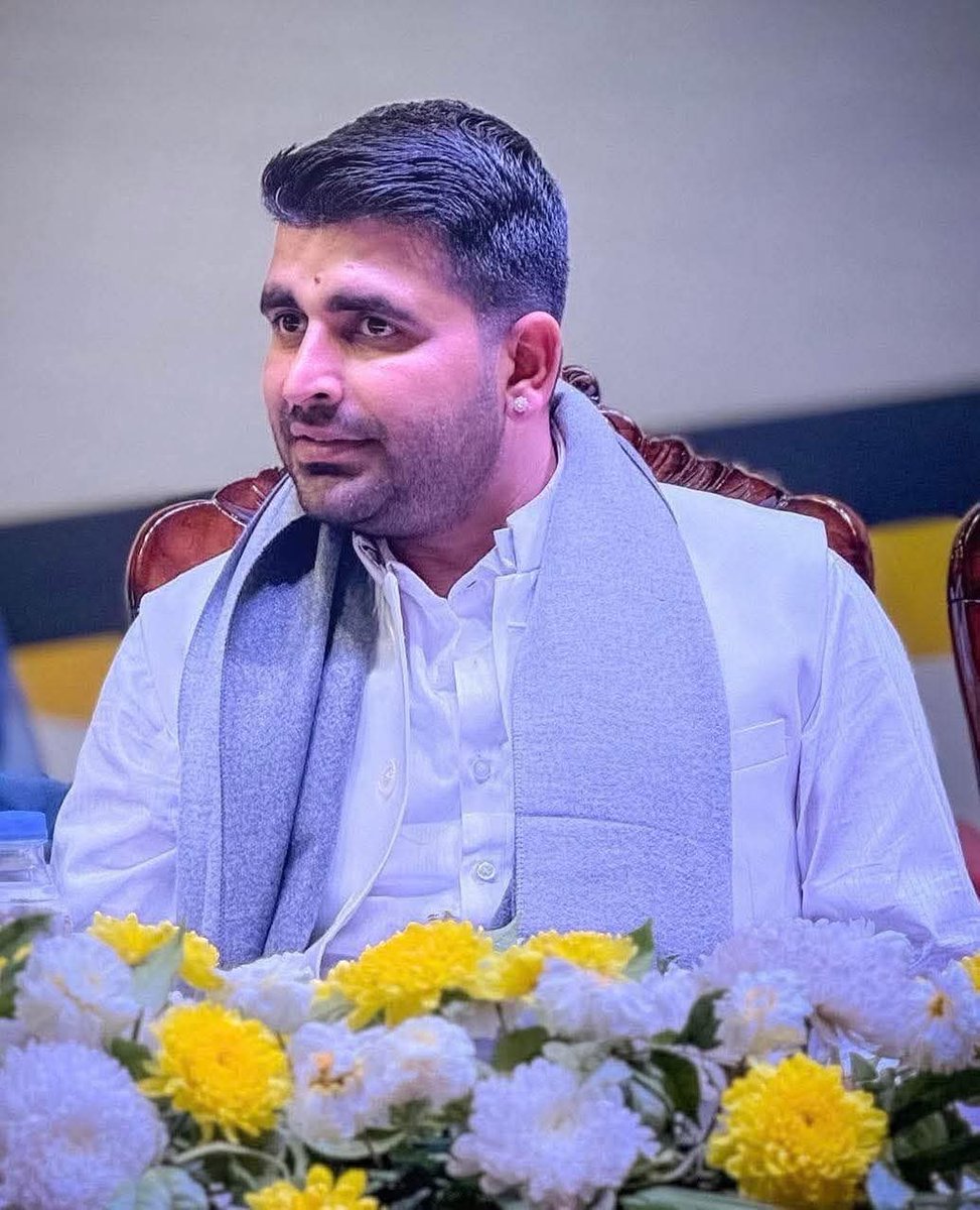 शिव विधायक श्री रविन्द्र सिंह भाटी जी को जन्मदिन की हार्दिक बधाई एवं शुभकामनाएं। 

ईश्वर से आपके उत्तम स्वास्थ्य एवं दीर्घायु की कामना करता हूँ।
<a href="/RavindraBhati__/">Ravindra Singh Bhati</a>