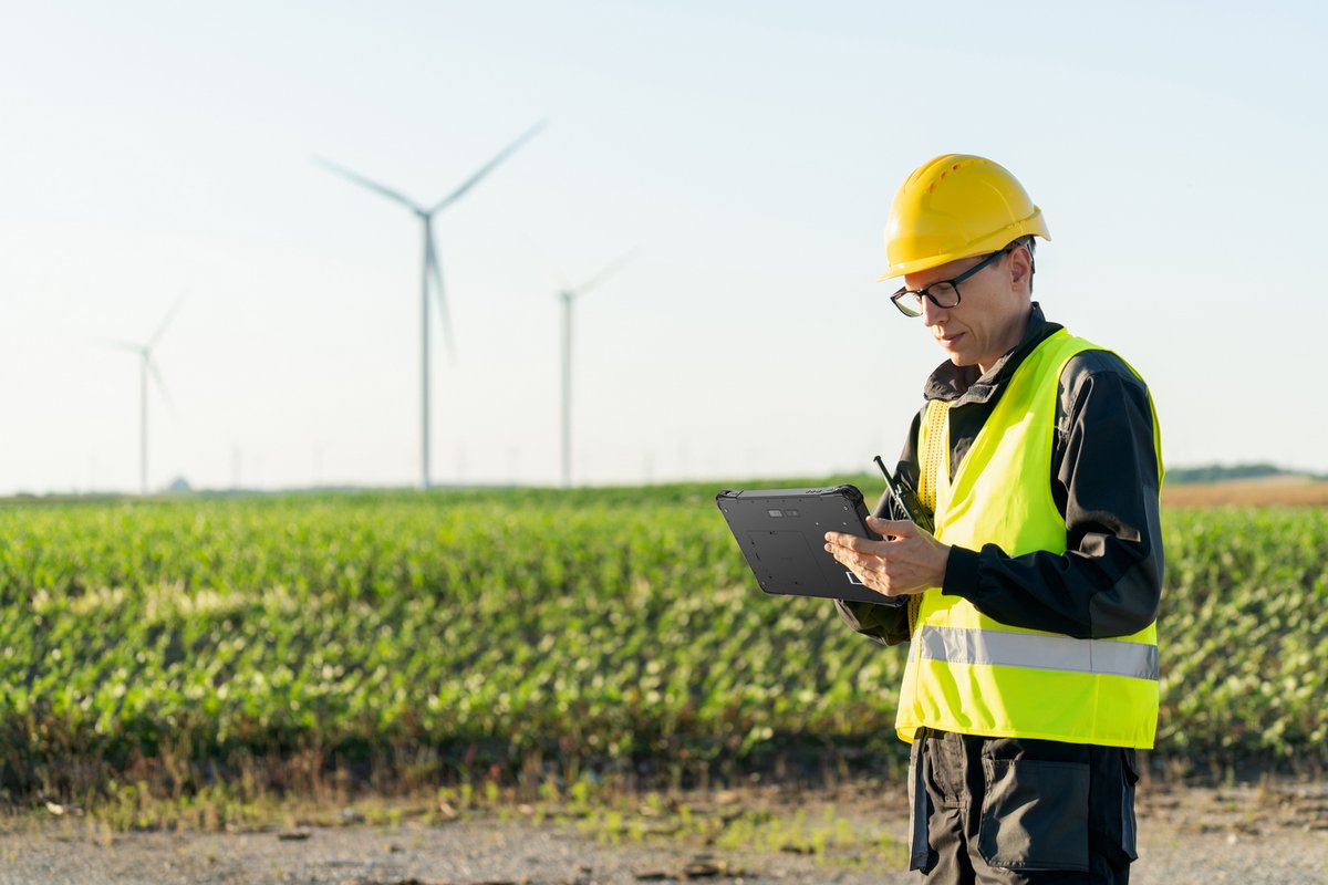 DarveenTechnol2's tweet image. Introducing New Android Rugged Tablets: RTC-M102 &amp;amp; RTC-M82 — built for field teams needing mobility and reliable performance.
🔸 700-nit sunlight display
🔸 IP67 &amp;amp; MIL-STD-810H
🔸 10,000 mAh battery
👉Learn more: bit.ly/4pODhX6
#Darveen #RuggedTablet #AndroidTablet