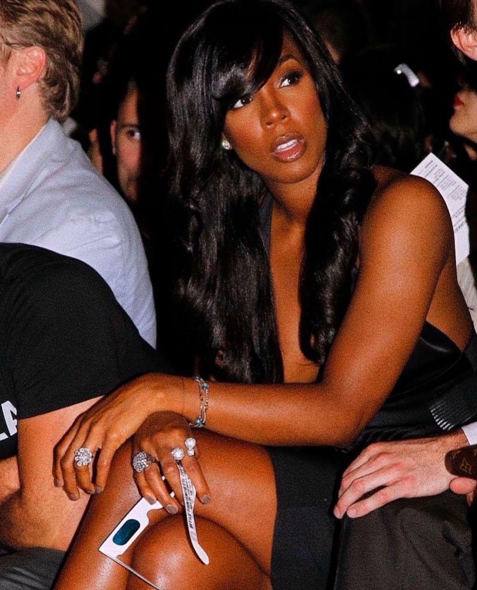 THEFILLEMUSE's tweet image. 