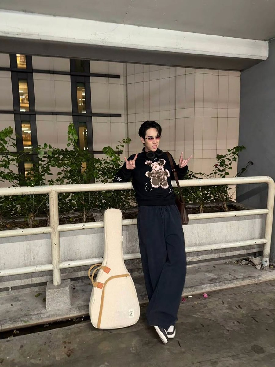NANON Korapat
Friend of COACH SEA
<a href="/mynameisnanon/">NANON</a> <a href="/Coach/">Coach</a>
#CoachNY #CoachxNanon #mynameisnanon