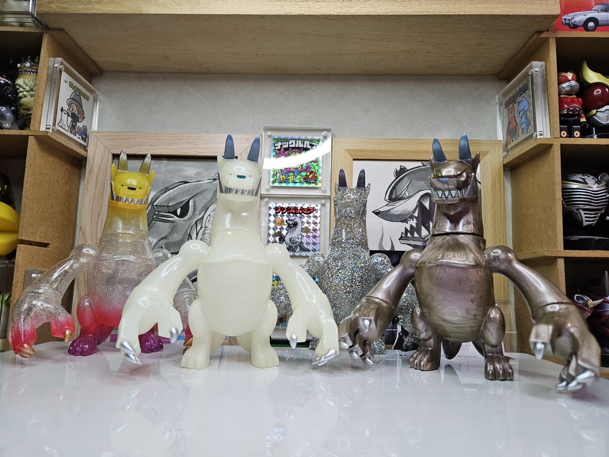 Oneup 限定カラーの #TOUMA さんソフビ #ハウンドドラゴン は4体目の