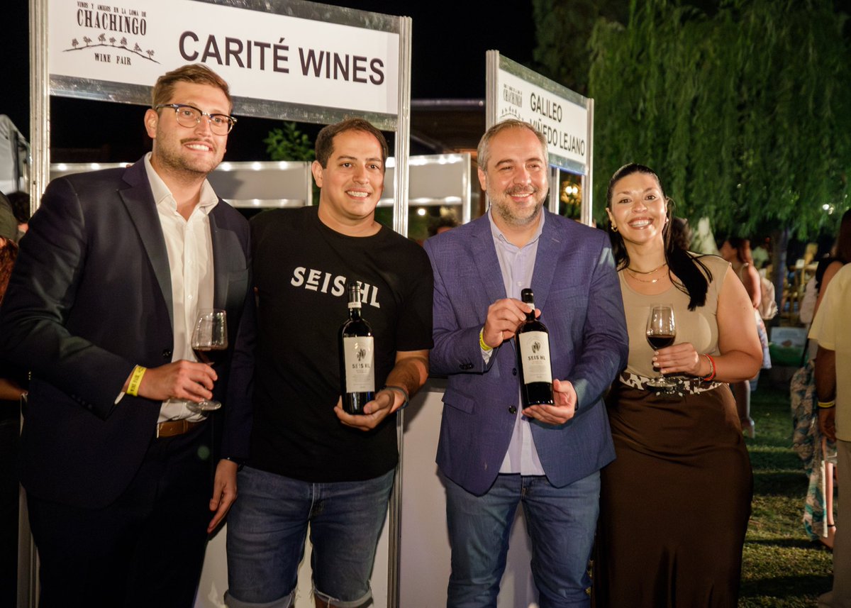 MatiasStevanato's tweet photo. 🌟Chachingo Wine  Fair.
La feria que ya es un clásico en el departamento y un referente del vino a nivel nacional e internacional 🍷✨
📍 @casavigil_ 

Maipú, una vez más sede de este gran evento, con bodegas de todo el país y una presencia que crece cada año.

Desde el municipio acompañamos el evento con todo lo necesario para que cada experiencia sea impecable.

Un encuentro que trasciende fronteras y se comparte en todq Argentina, consolidando a Maipú como epicentro del vino y las grandes experiencias. 🇦🇷🌍