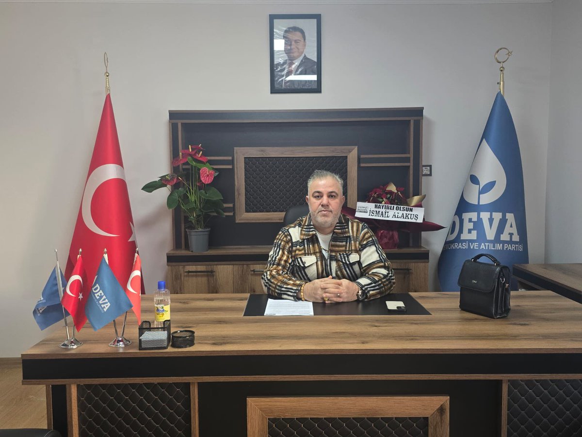 DEVA Partisi Şanlıurfa il başkanlık ofisimiz saat 09:00-18:00 arası açıktır.
Yeni il başkanlığımız, Haliliye, Eyyübiye ve Karaköprü ilçe başkanlık ofislerimiz ipekyoldadır.
Çay&amp;kahve içmeye bekleriz.

<a href="/KaracaSeyit/">Dr.Seyit Karaca</a> <a href="/keremaltun65/">Kerem Altun</a> <a href="/hk_hasankaplan/">Hasan KAPLAN</a> <a href="/MuharremTiler/">Av. Muharrem TİLER</a> <a href="/hidayethulagu/">hidayethülagü</a> #deva