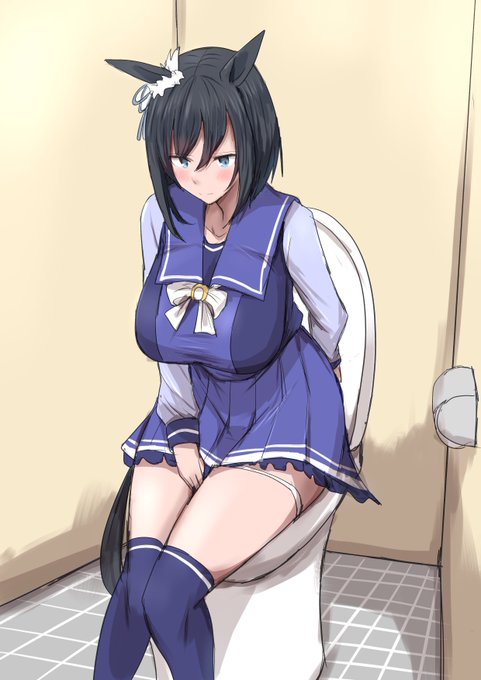 お題の洋式トイレでおしりを拭くエイシンフラッシュちゃんです。