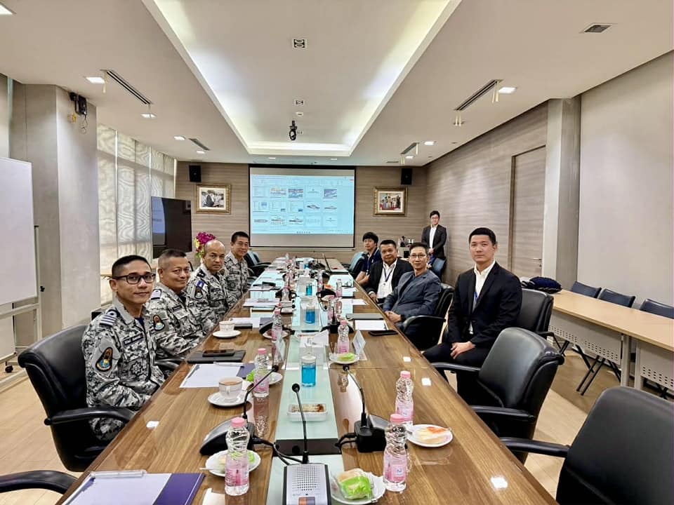aag_th's tweet photo. 🇹🇭⚓️#Thailand's shipyard #Marsun is developing new multirole patrol boat that size larger than its M58 patrol gun boat (PGB-561 HTMS Laemsing) but smaller than OPV (around displacement 500-1,500 tonnes, length 60-90m).
#Navy #กองทัพเรือ #warship
https://t.co/Ff7CWUEOO6 https://t.co/8q6KMwK0kl
