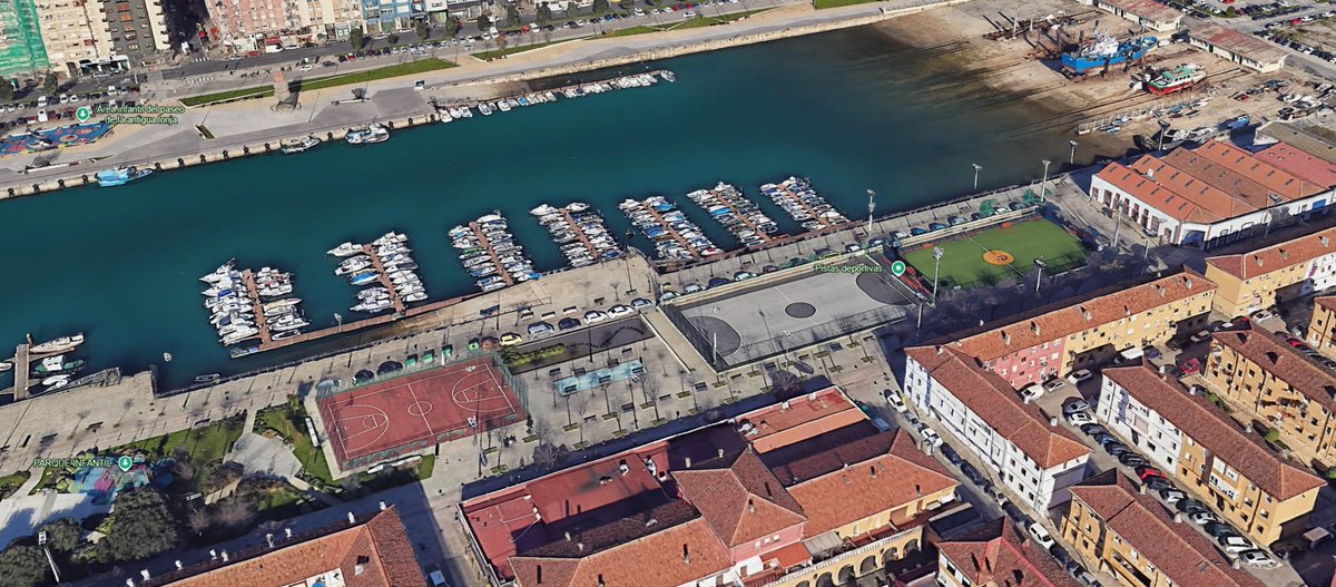 cdiazmaza's tweet photo. 🤝Sigue avanzando la integración puerto-ciudad #Santander, con el #ForoPermanente como lugar para el diálogo, la coordinación y las soluciones conjuntas entre Ayuntamiento y @port_santander
✅Aprobado el proyecto para reformar la plaza del Paseo Alberto Pico en el Bº #Pesquero. https://t.co/dJyqtuXDw8