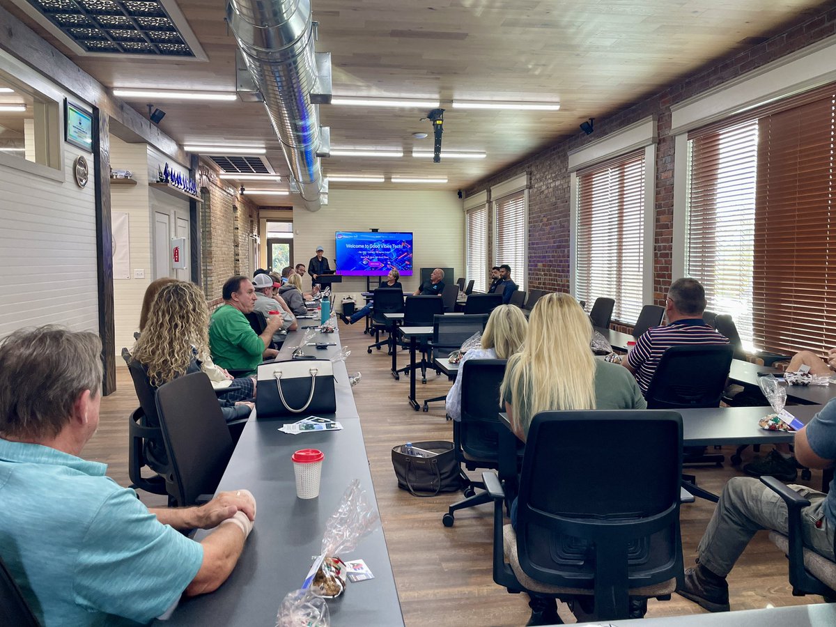 CPoTB's tweet photo. Great Partners meeting underway!
#HireThePros https://t.co/gk67D3LJjm