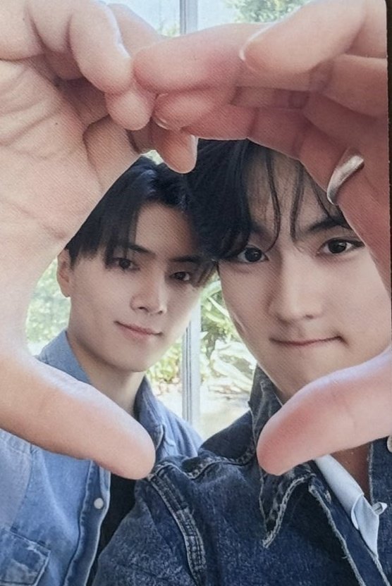 Lucky ฟีล๊าา💜 tweet media