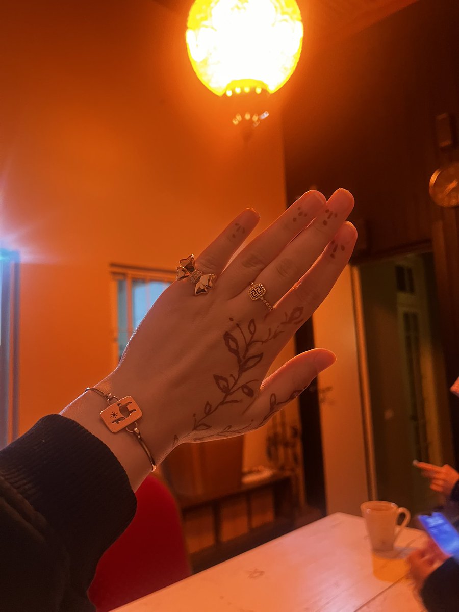 benimrenklerimm's tweet image. Ben yine yaptım bişiyler 🫠