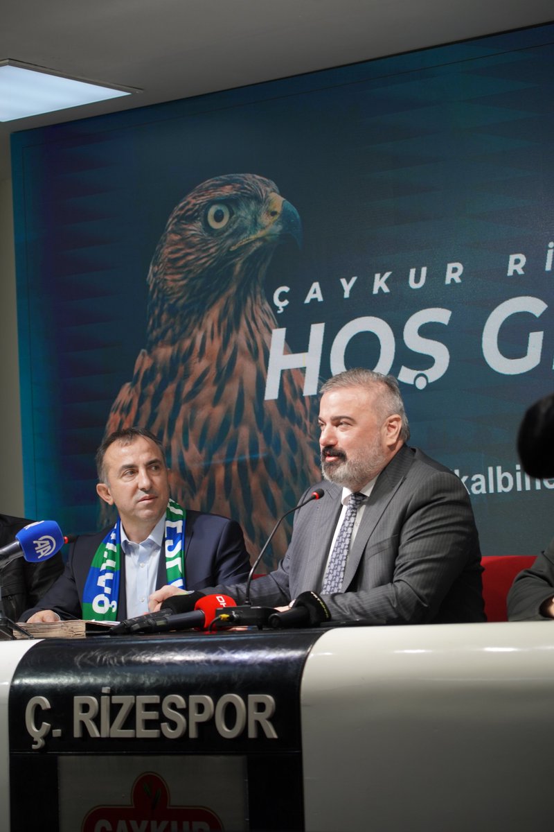 CRizesporAS's tweet photo. Kulüp Başkanımız İbrahim Turgut'un katılımıyla, Teknik Direktör Recep Uçar ile 1,5 yıllık sözleşme imzaladık. https://t.co/oF5EPULEgI