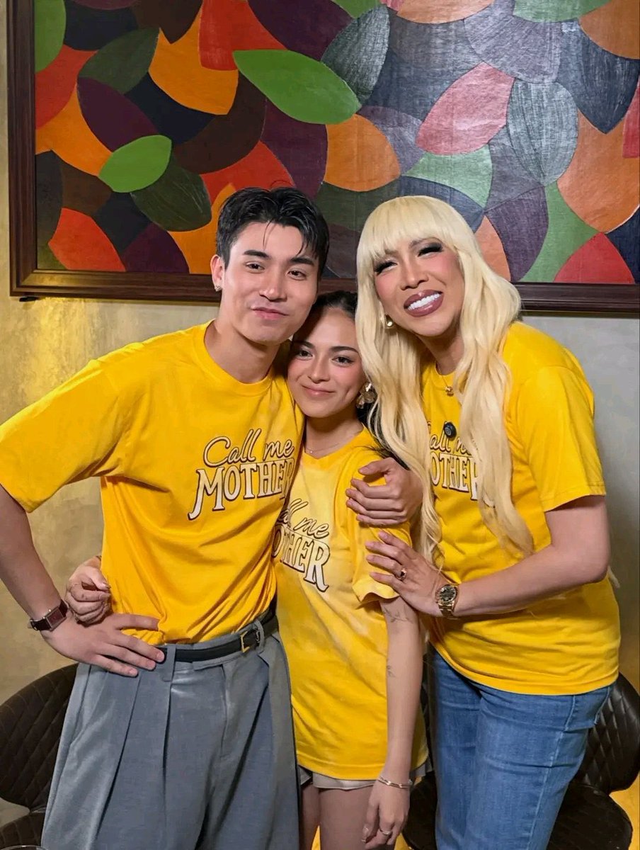 PopPlanet_'s tweet photo. Vice Ganda (@vicegandako) Teams Up with Mika Salamanca (@mikslmnc) &amp; Brent Manalo (@brentymanalo) for an Upcoming YouTube Vlog. https://t.co/eIFXQT4vXB