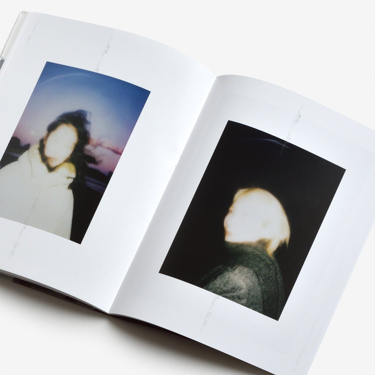 north_east_co's tweet image. 女性の複雑なアイデンティティ、そして私たちが持ち得る記憶『Revue Diapo 003 - Kanade Hamamoto』。写真家、濵本奏が数年前から取り組んできた女性のポートレート作品。
buff.ly/mg3iQJj