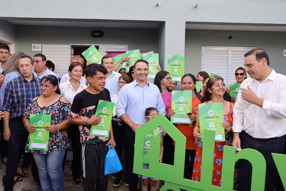 51 nuevas cuadras de asfalto para una #Saladas que crece todos los días. 🚧✨
¿Seguimos transformando juntos? 🙌
Además, entregamos viviendas para que más familias cumplan el sueño del hogar propio. 🏡