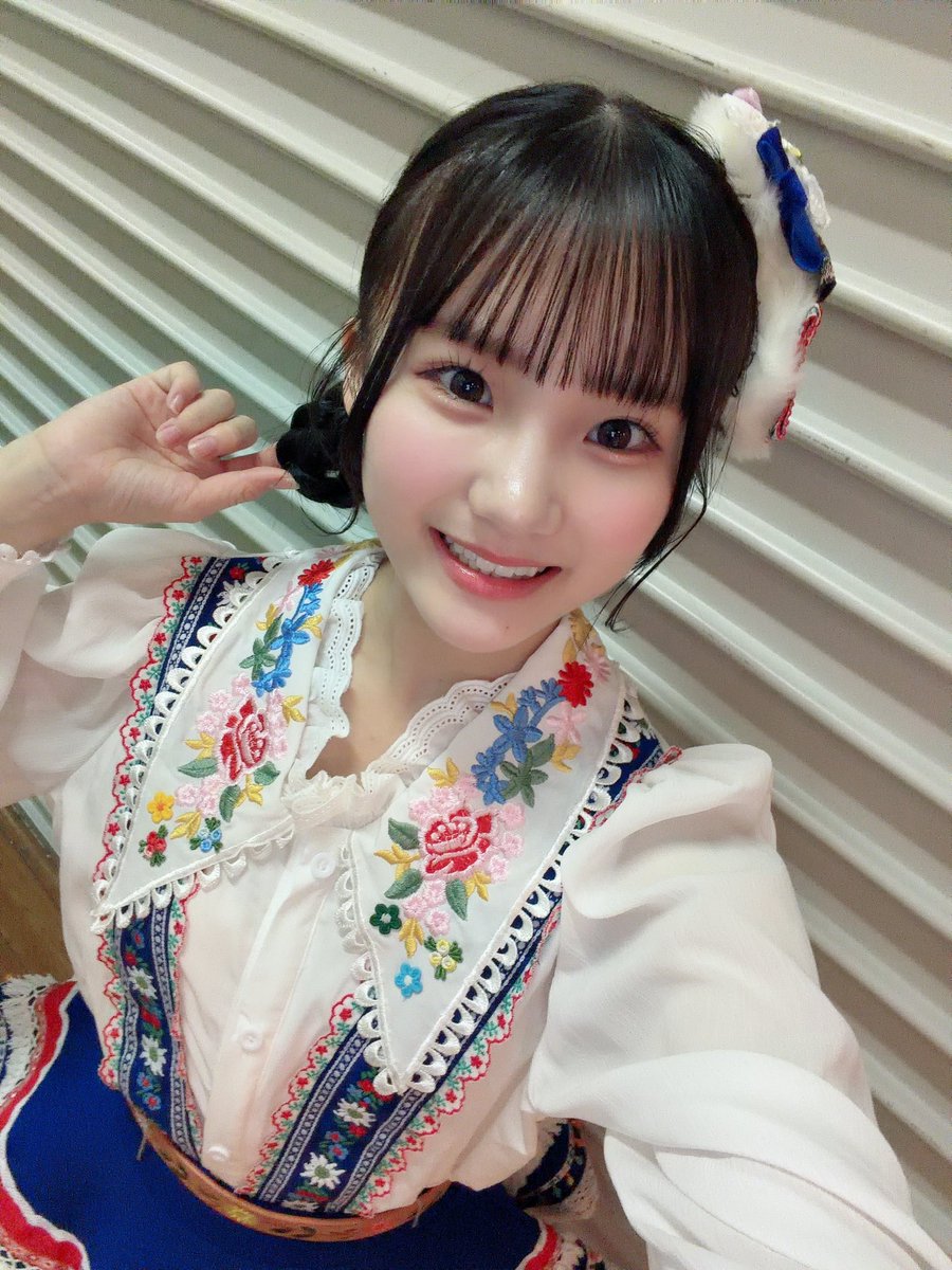 NMB48 宮本杏海 2025.May 絶滅黒髪少女 ランダム生写真 B 直筆 NMB48 宮本杏海 2025.May 絶滅黒髪少女 ランダム生写真 B 直筆 NMB48 宮本