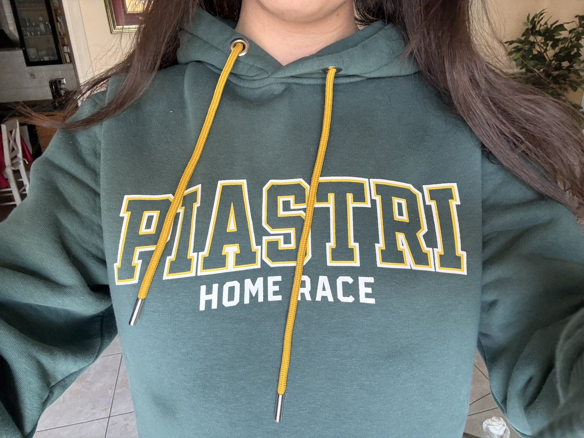 goldenheartvhes's tweet image. went to my dentist and he saw my op merch and he said “tough few months huh?”💀💀💀💀💀