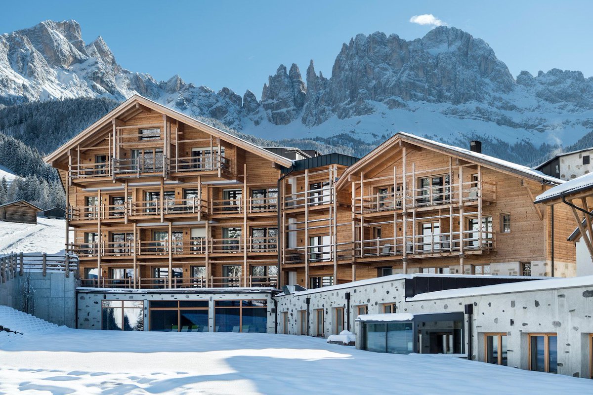 Snow-kissed peaks, crackling fires, and quiet alpine mornings — winter at Cyprianerhof Dolomites Resort is slow living at its most magical. Curl up, breathe deep, and let the mountains do the resting ❄️🏔️✨

buff.ly/7HPP0rz