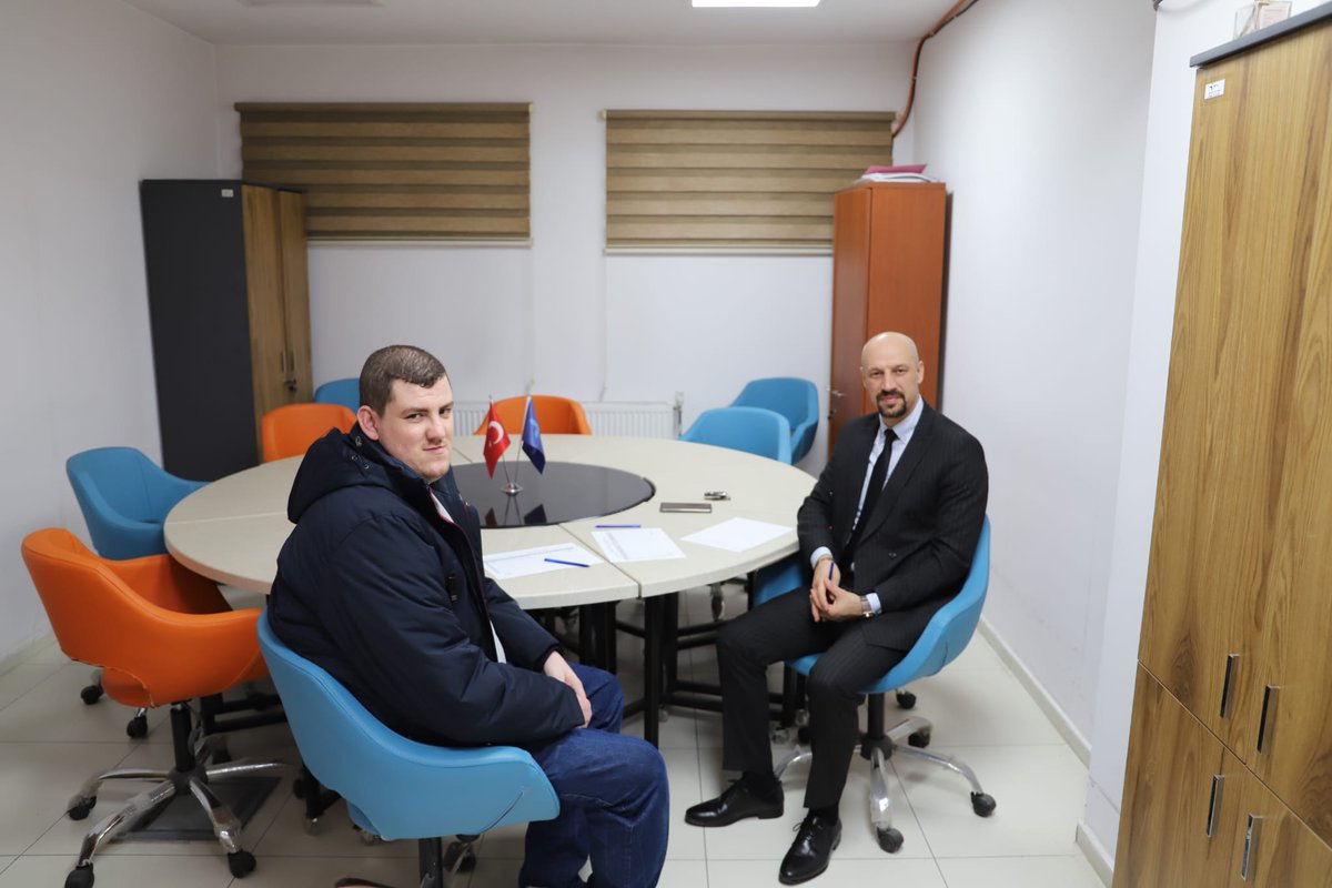 Toplumun her alanından fırsat eşitliği sunmak ve engelli istihdamını artırmak için sunduğumuz tüm hizmetlerle engelli vatandaşlarımıza destek oluyoruz. 3 Aralık engelliler günü kapsamında Mektebim Koleji ile işbirliği içerisinde engelli iş görüşmesi gerçekleştirildi.