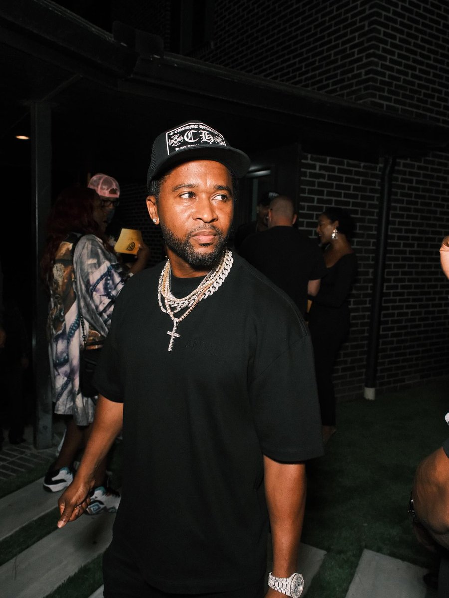 Fleek Mag tweet media