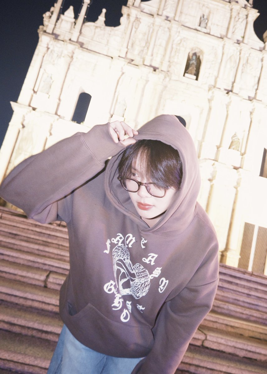 nampingnapat's tweet image. เสื้อหนาวยังมีฮู้ด🤎

#nampingster