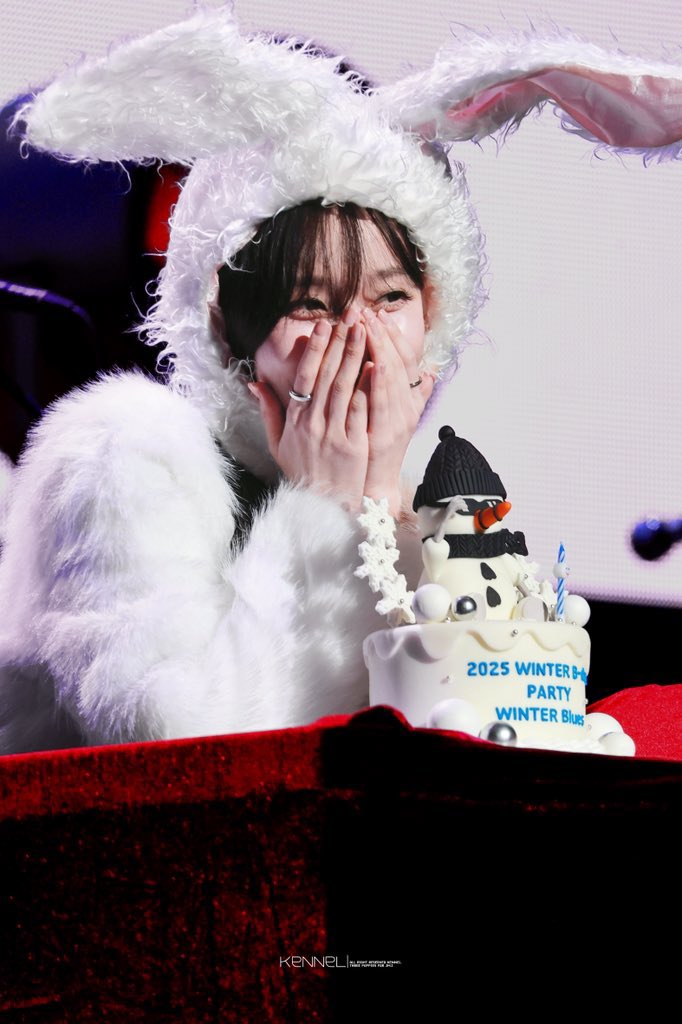 Guess who threw a birthday party a whole month early... Yup, me!