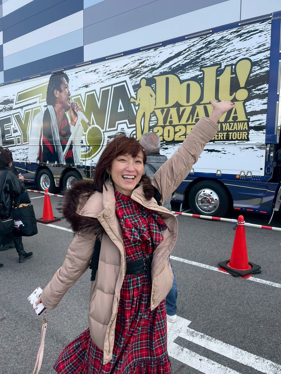 よしえちゃん専用ページ こんばんチェリー🍒 モエちゃんのお誘いで エーちゃんライブ行ってき