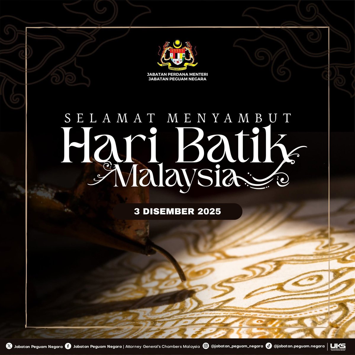 _easypeassy's tweet photo. 3 Disember setiap tahun merupakan 
HARI BATIK MALAYSIA

JANGAN SALAH PILIH BATIK
MARTABATKAN BATIK MALAYSIA https://t.co/qLefVKb01k