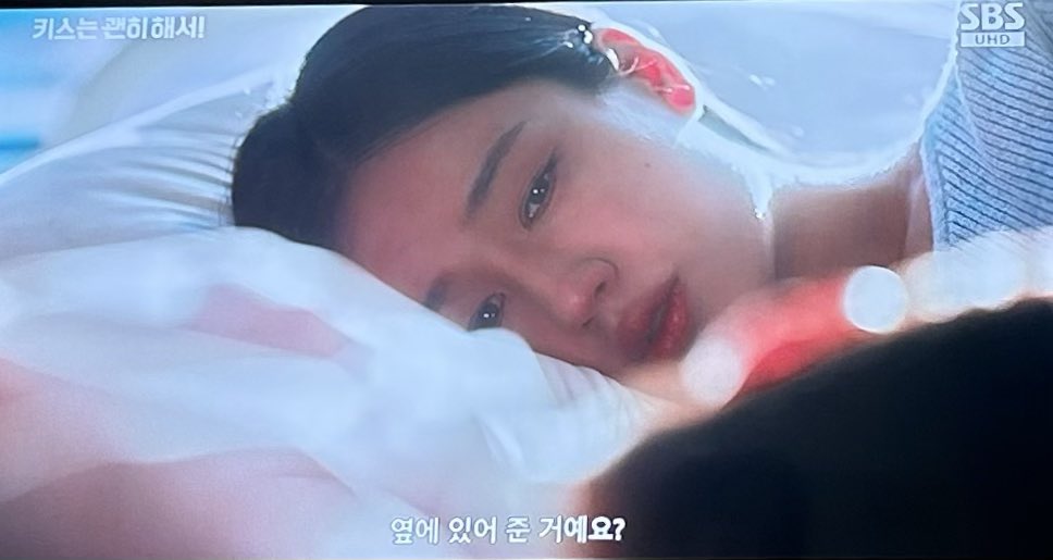 고마움에 촉촉해진 다림의 눈
넘 그윽해
더불어 붉어진 코끝 까지 넘 아름답다 흐엉❤️😭🥹
#은진 #다림