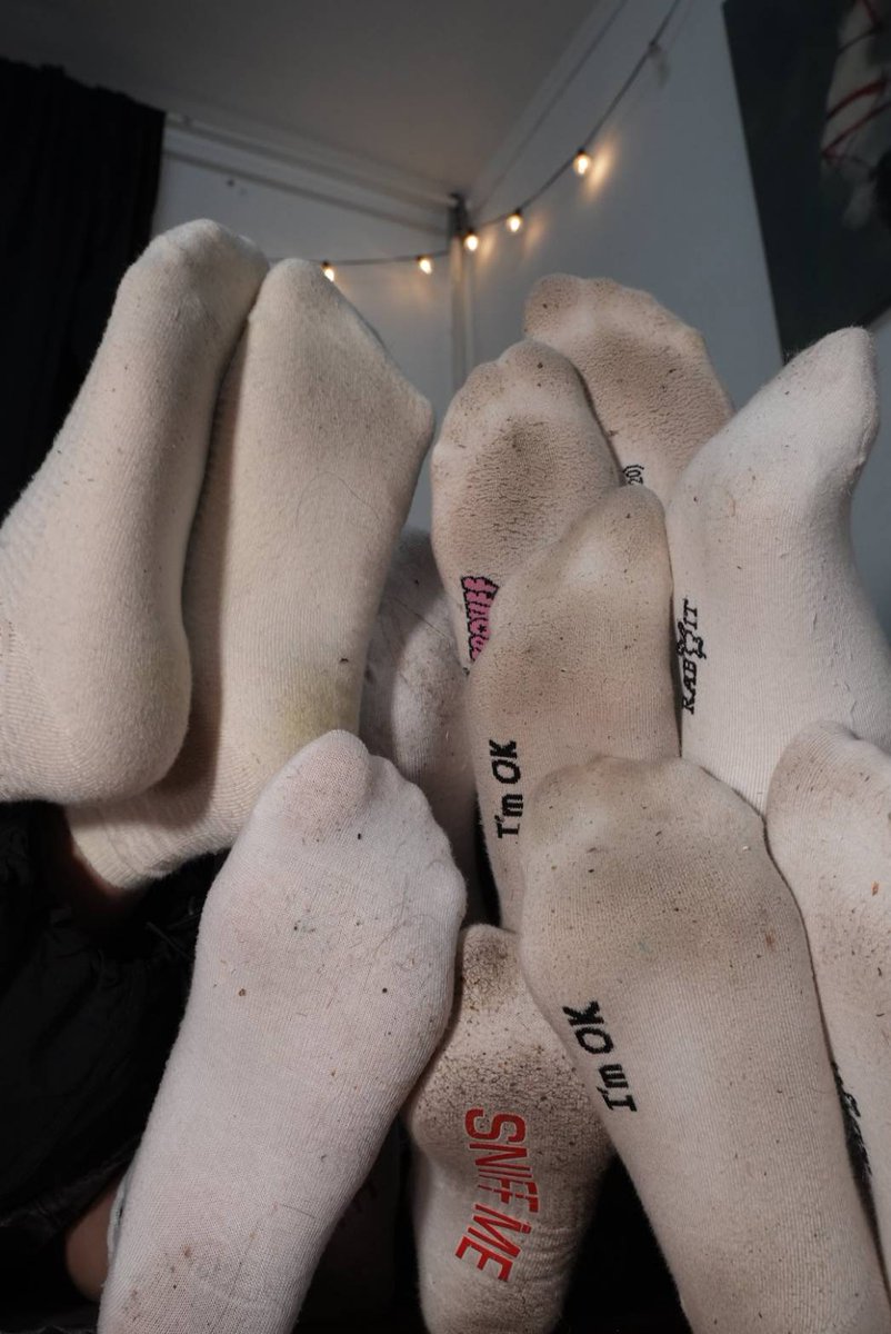 靜靜の足 tweet media