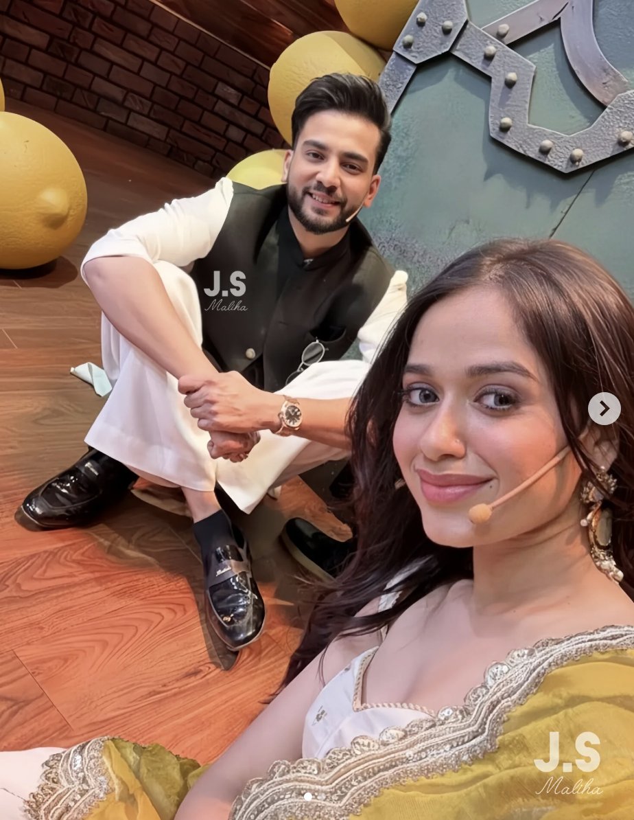 Himansh98069025's tweet image. The selfie we wanted vs the selfie we got

#ElvishyYadav #ElvishArmy #jannatzubair