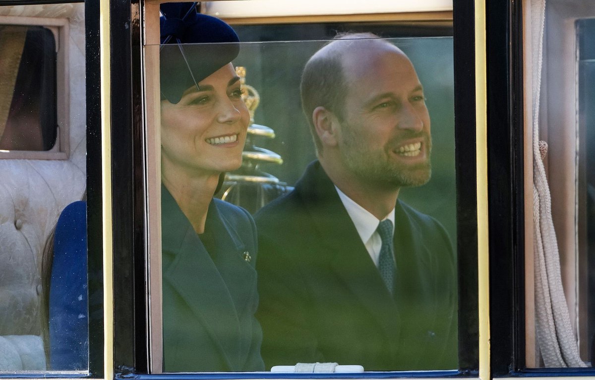 Canellelabelle's tweet image. Long may they smile at each other and at life together❤️
#PrinceandPrincessofWales 
📹 Kensington Palace
